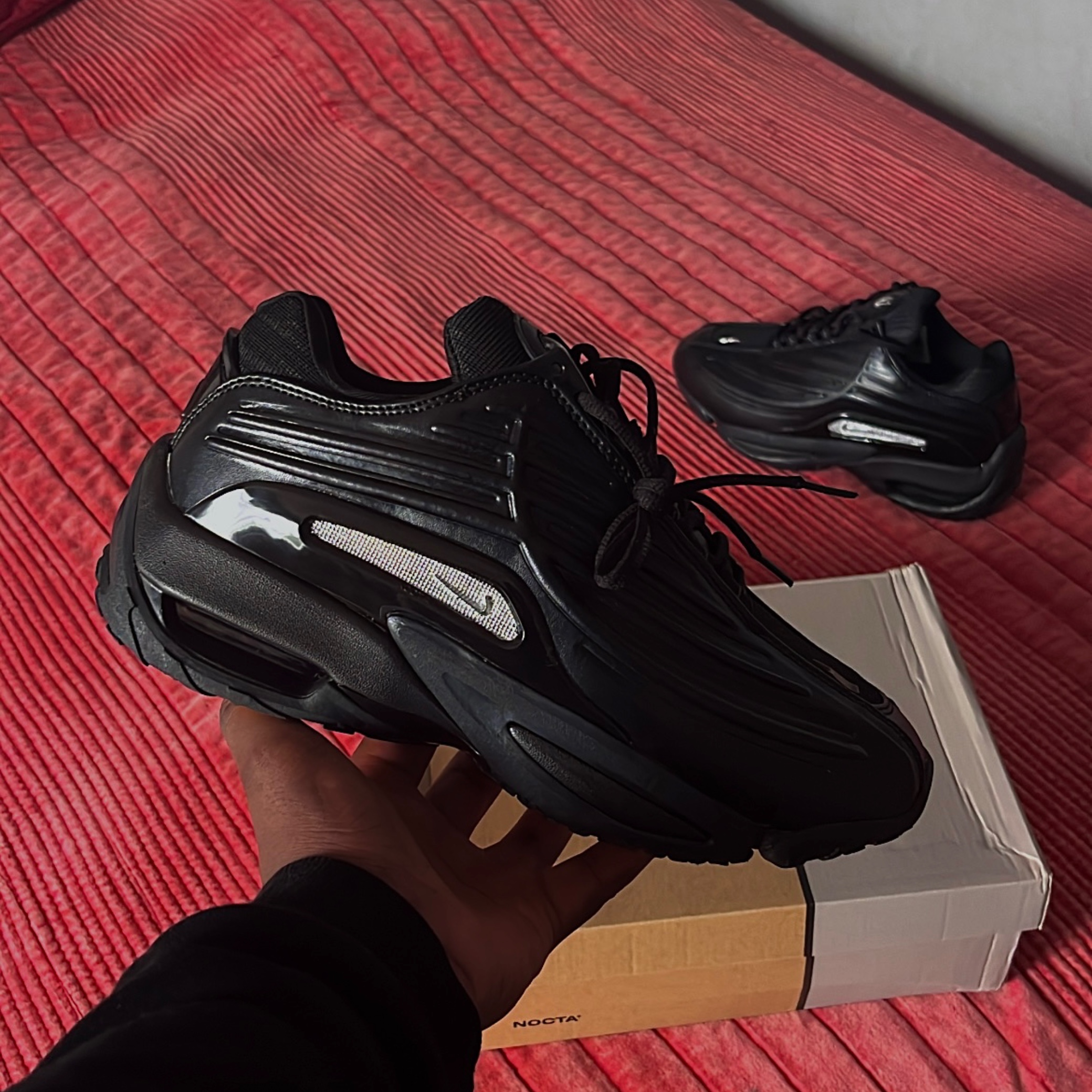 NIKE Nocta Hot Step Terra 2 Black disponibles chez Plug In Process